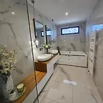 Spacieuse Avec Piscine Grabels